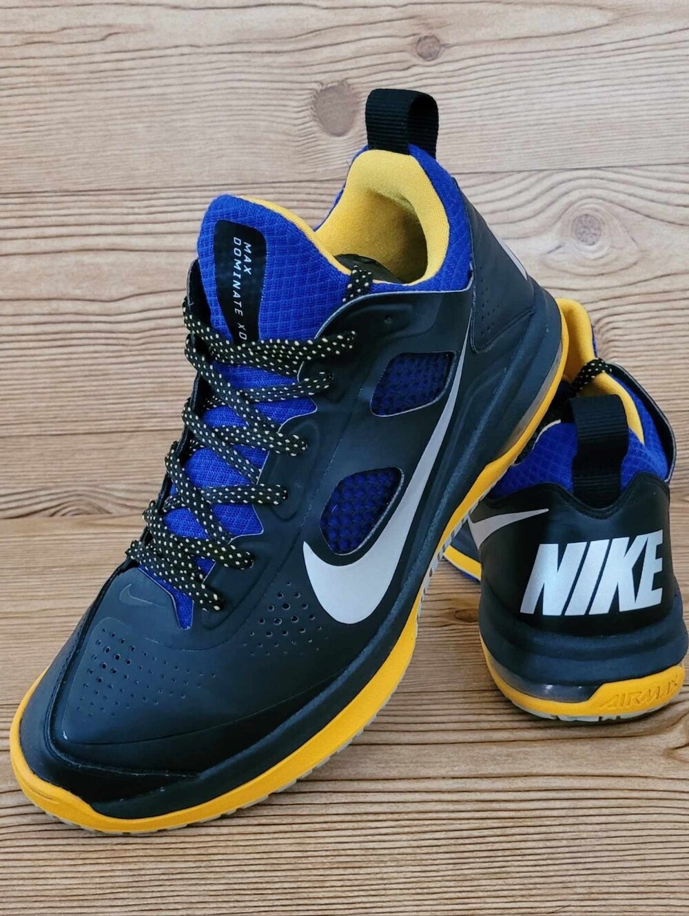 Nike Air Dominate XD Sneakers